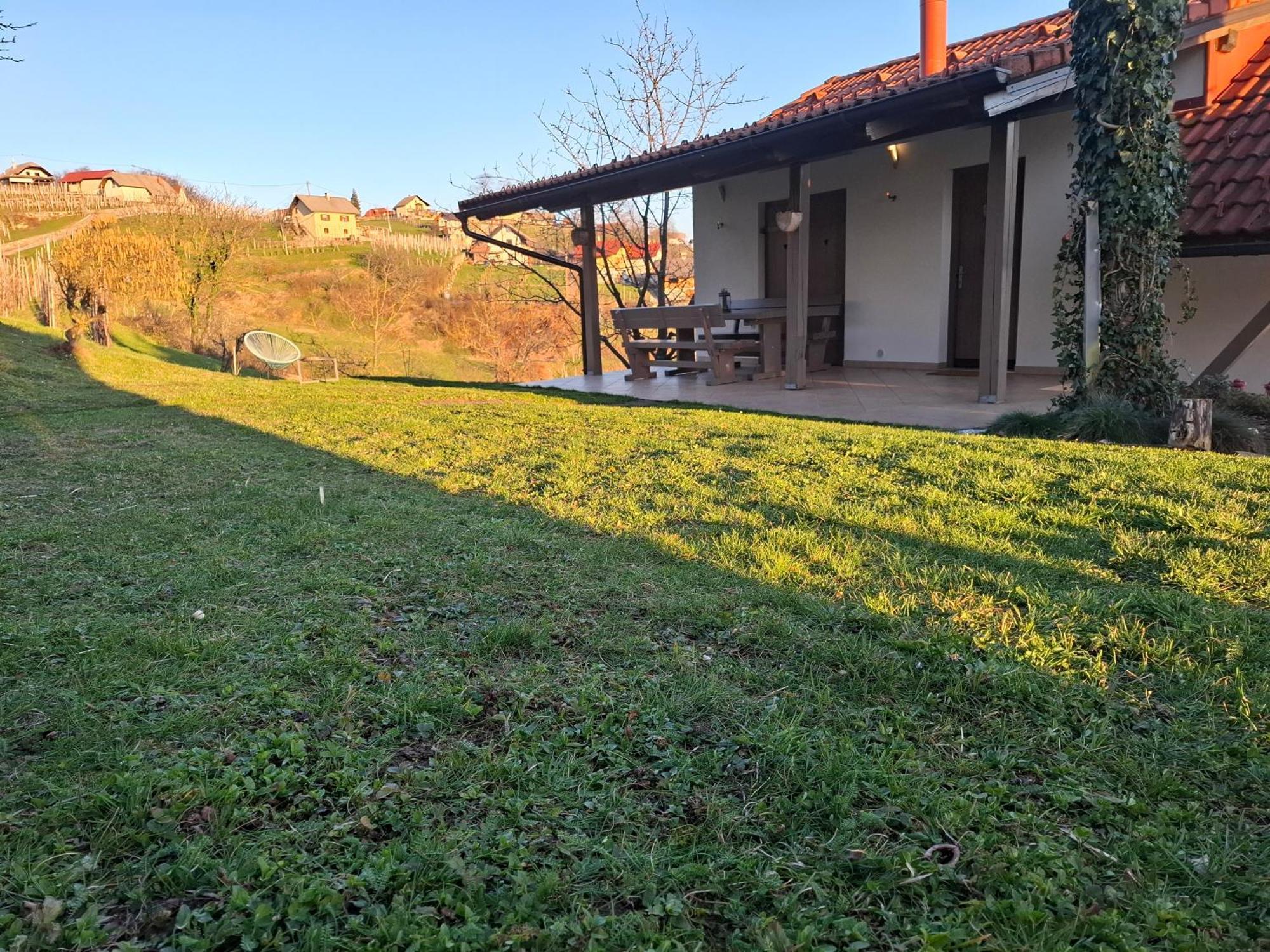 Vineyard Cottage Klemencic Novo Mesto Bilik gambar